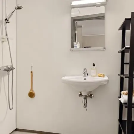 Sleep With Me 卑爾根